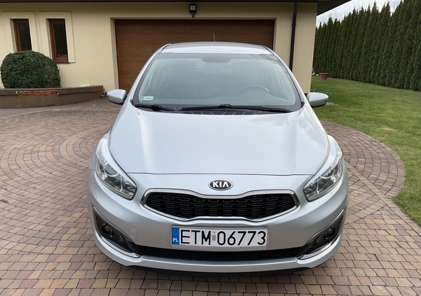 Kia Ceed cena 37900 przebieg: 199650, rok produkcji 2015 z Lesko małe 56